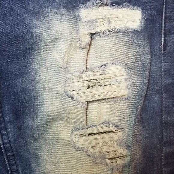 Trestles Supply Co. Distressed Ripped Men Size 30 Blue Denim Jean Shorts NWT - Picture 3 of 10